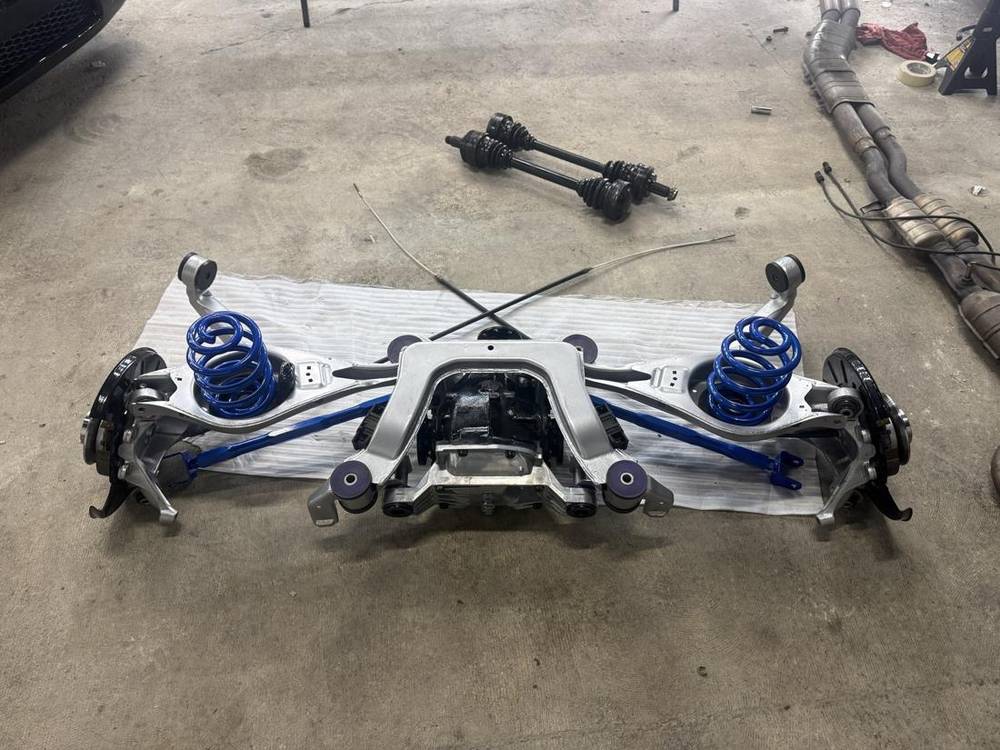 Rear subframe with blue springs and arms
